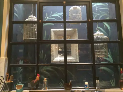 Floristic Shop Front — view 2